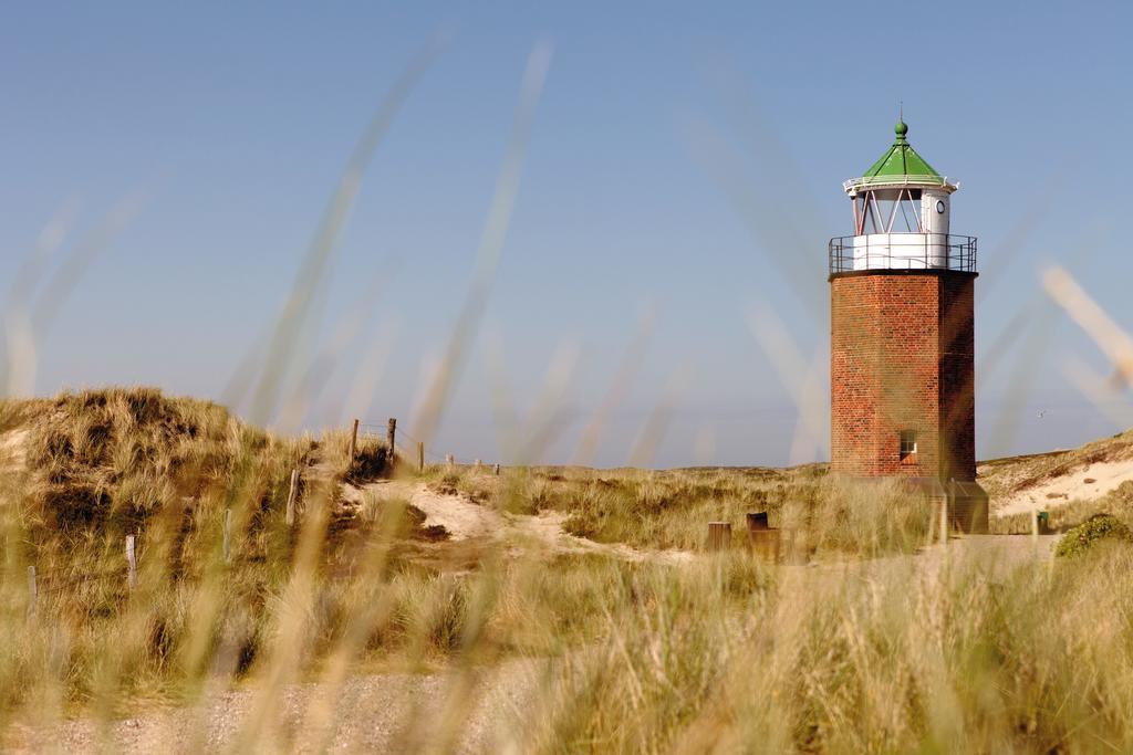 Отель A-Rosa Sylt Лист Экстерьер фото The lighthouse on the island of Juist