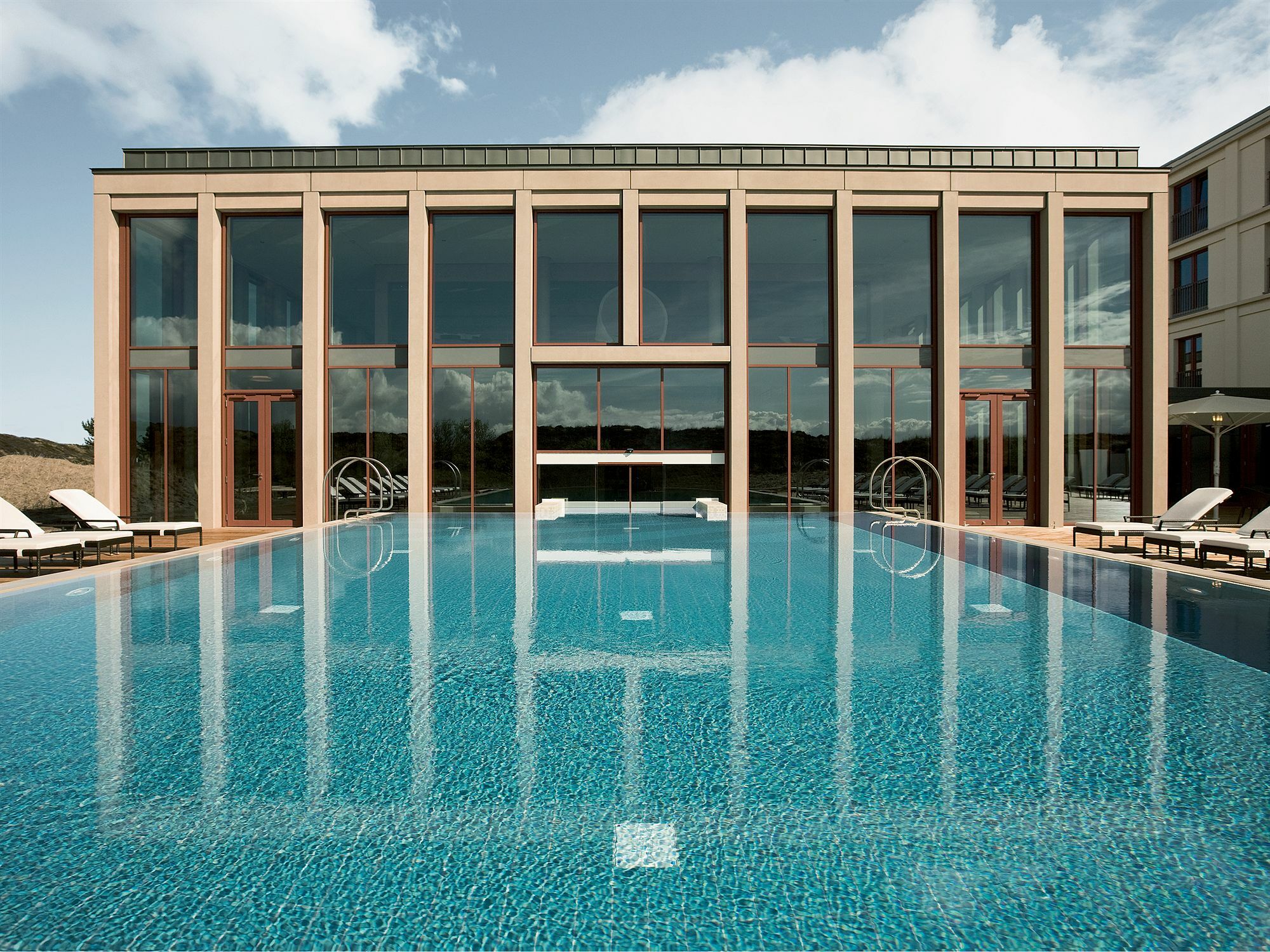 Отель A-Rosa Sylt Лист Экстерьер фото The spa at The Grove
